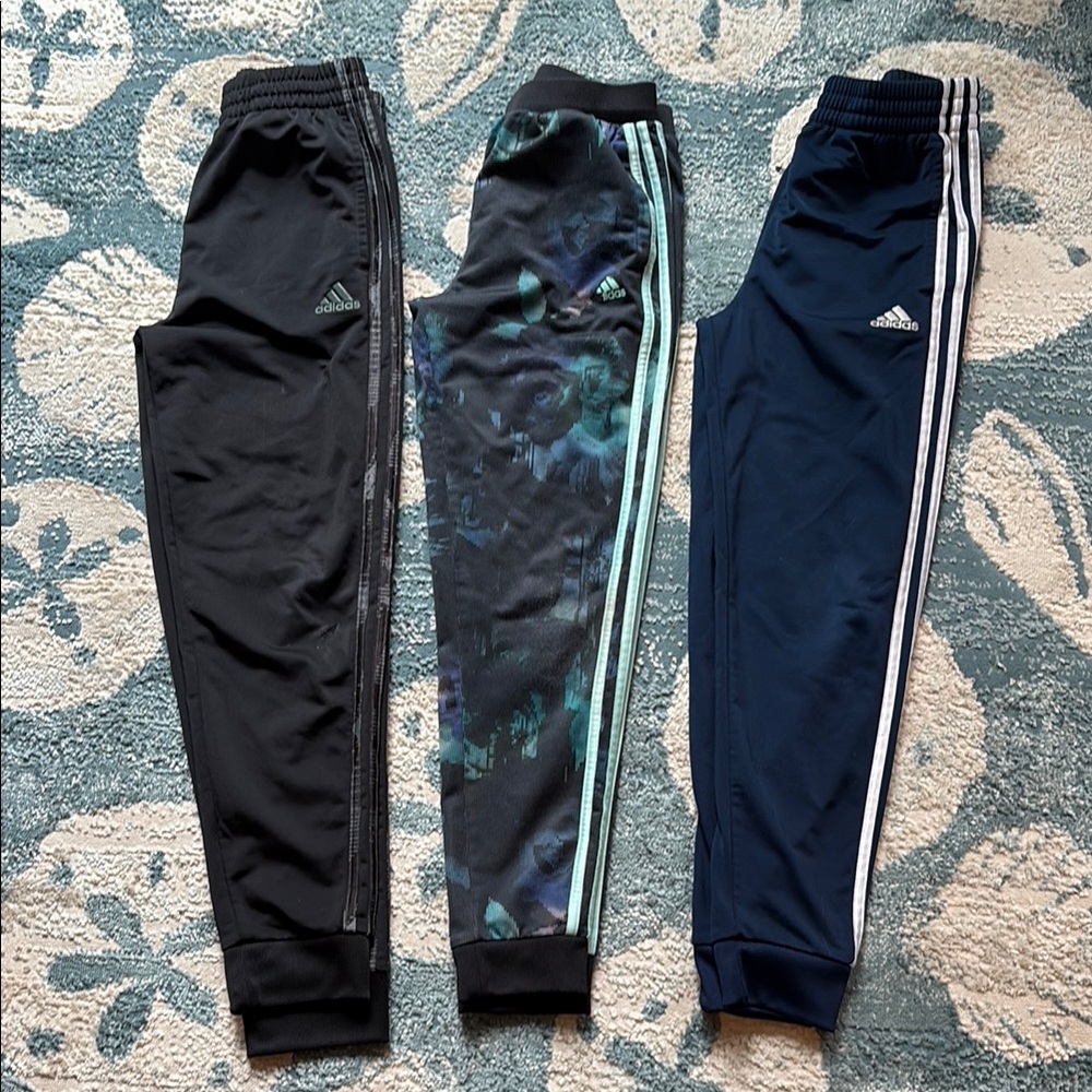 Adidas Black and Blue Jogger Sweatpants Athletic Fit size medium